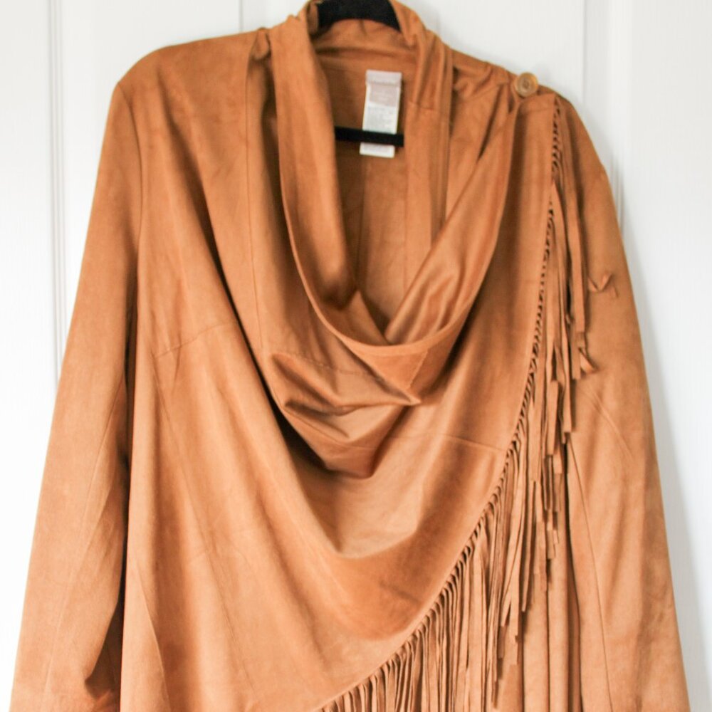 Title: Chico's Faux Suede Fringe Poncho Wrap Camel Brown Size 2 / Large